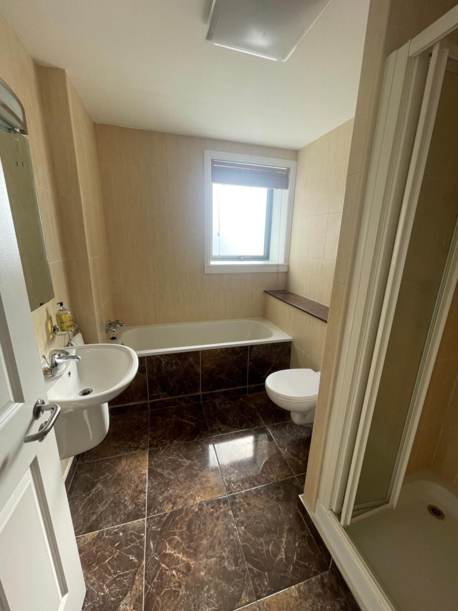 Fabulous And Sunny 2 Bed Apartment, In City Centre Cork Eksteriør bilde